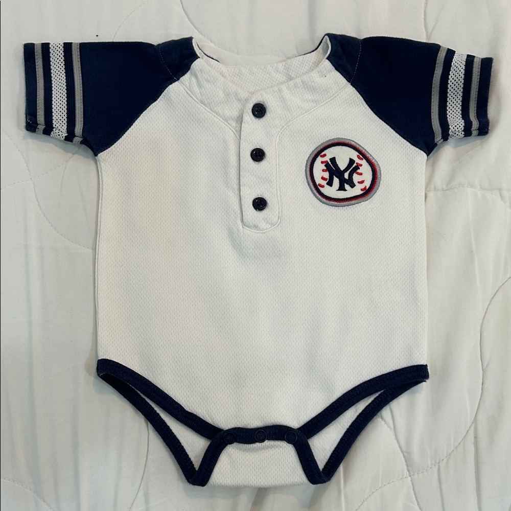 NY Yankees Infant Bodysuit